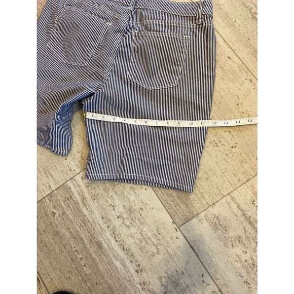 Vintage LEE Riders Engineer Stipe Shorts 12 M - Picture 9 of 10